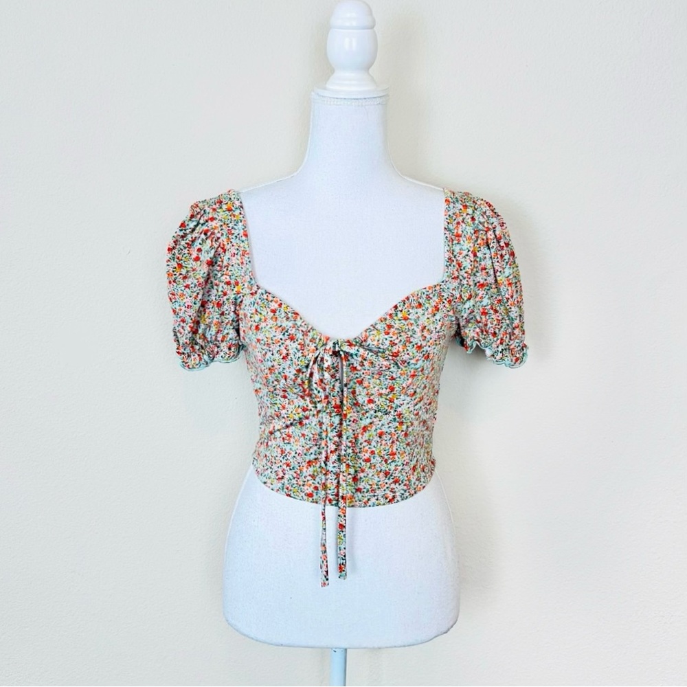 Green & Red Ditsy Floral Milkmaid Ruched Tie Bust Puff Short Sleeve Crop Blouse - Picture 6 of 6